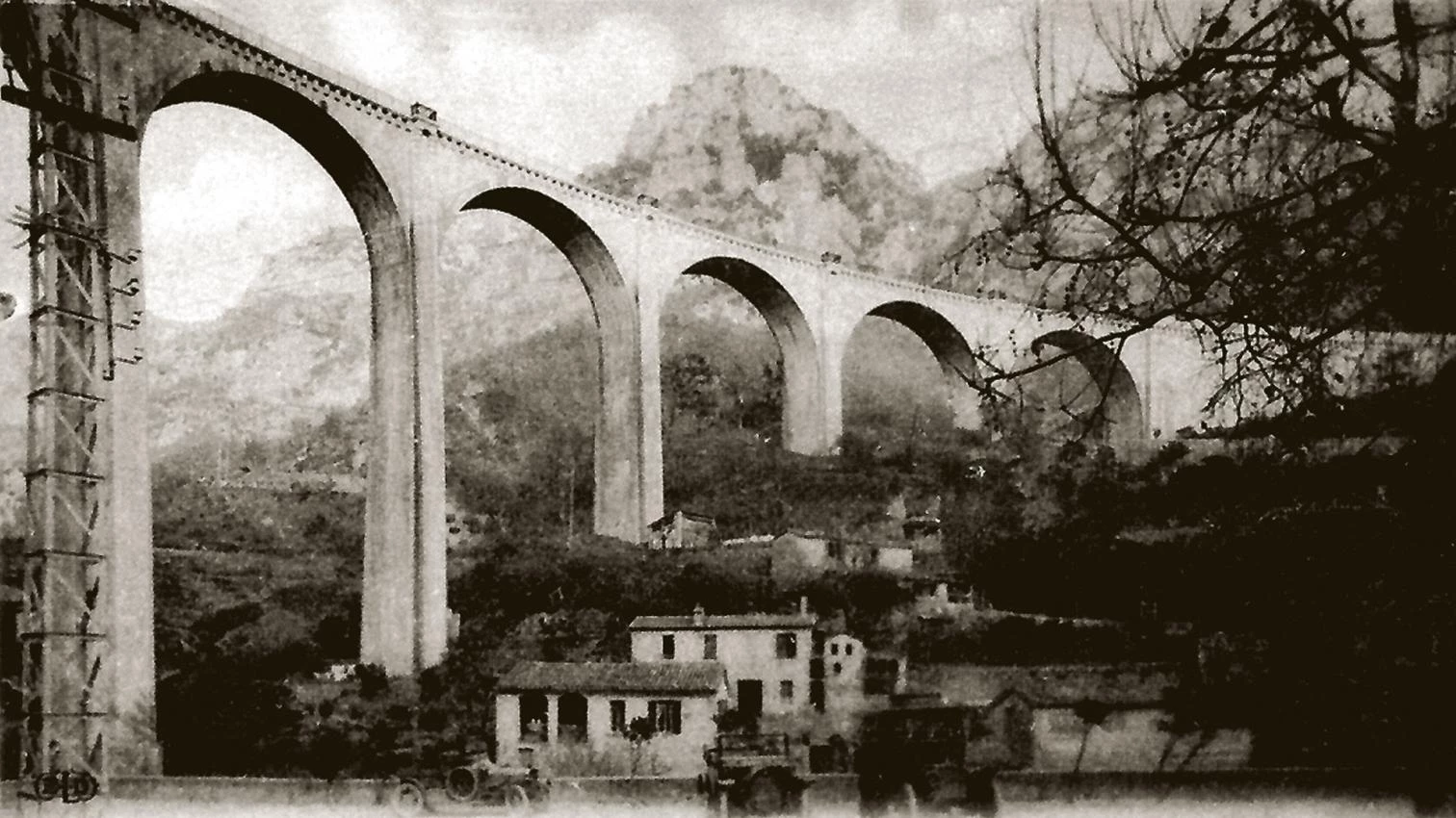 Le Corbusier y las postales