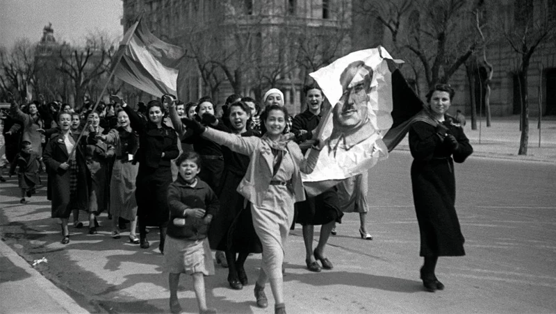 La exposición ‘Alfonso. Cuidado con la memoria’