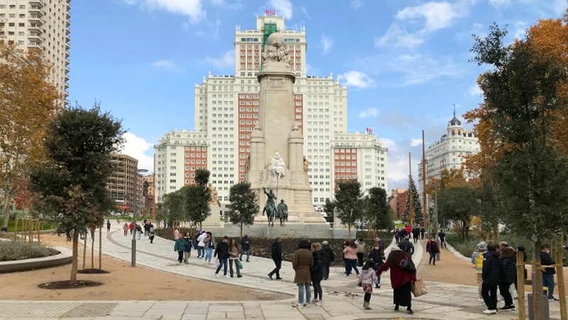 Plaza de España: todo para el pueblo, pero por el pueblo