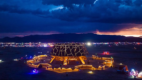 El templo de Miguel Arraiz en el Burning Man