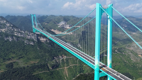 El puente más alto del mundo a 625 metros