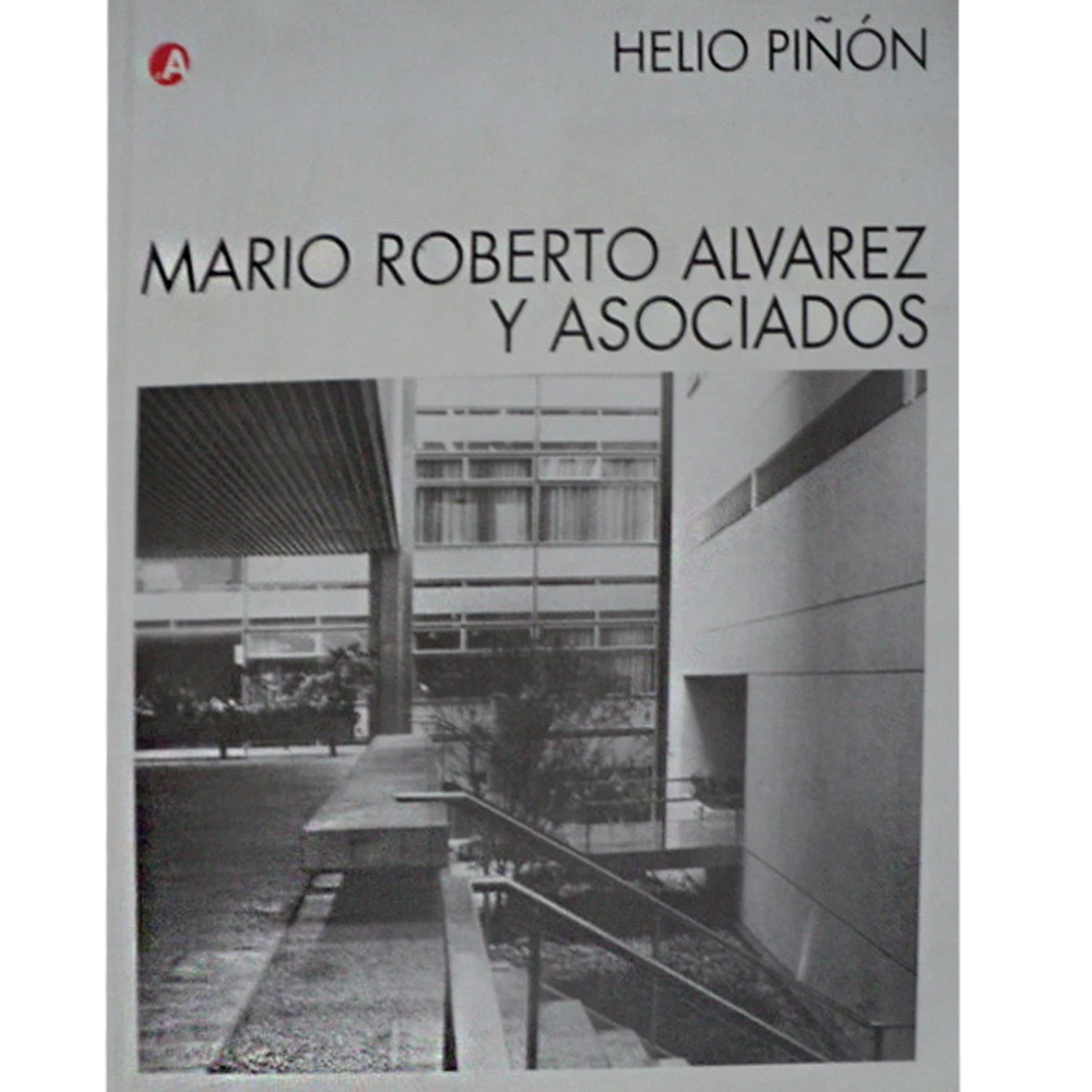 Mario Roberto Álvarez