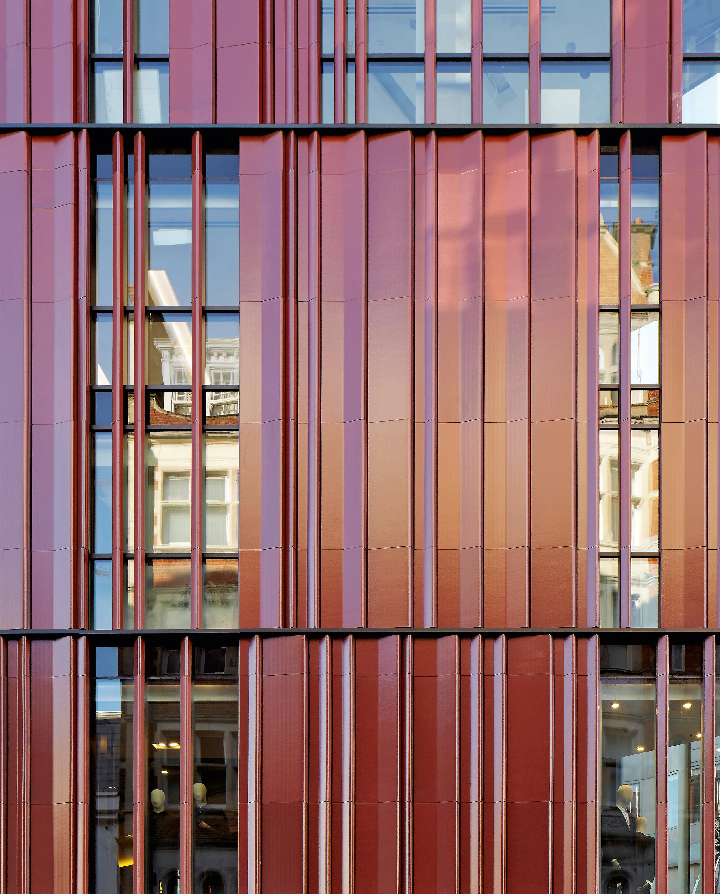 Mixed-use building for Bosideng in London