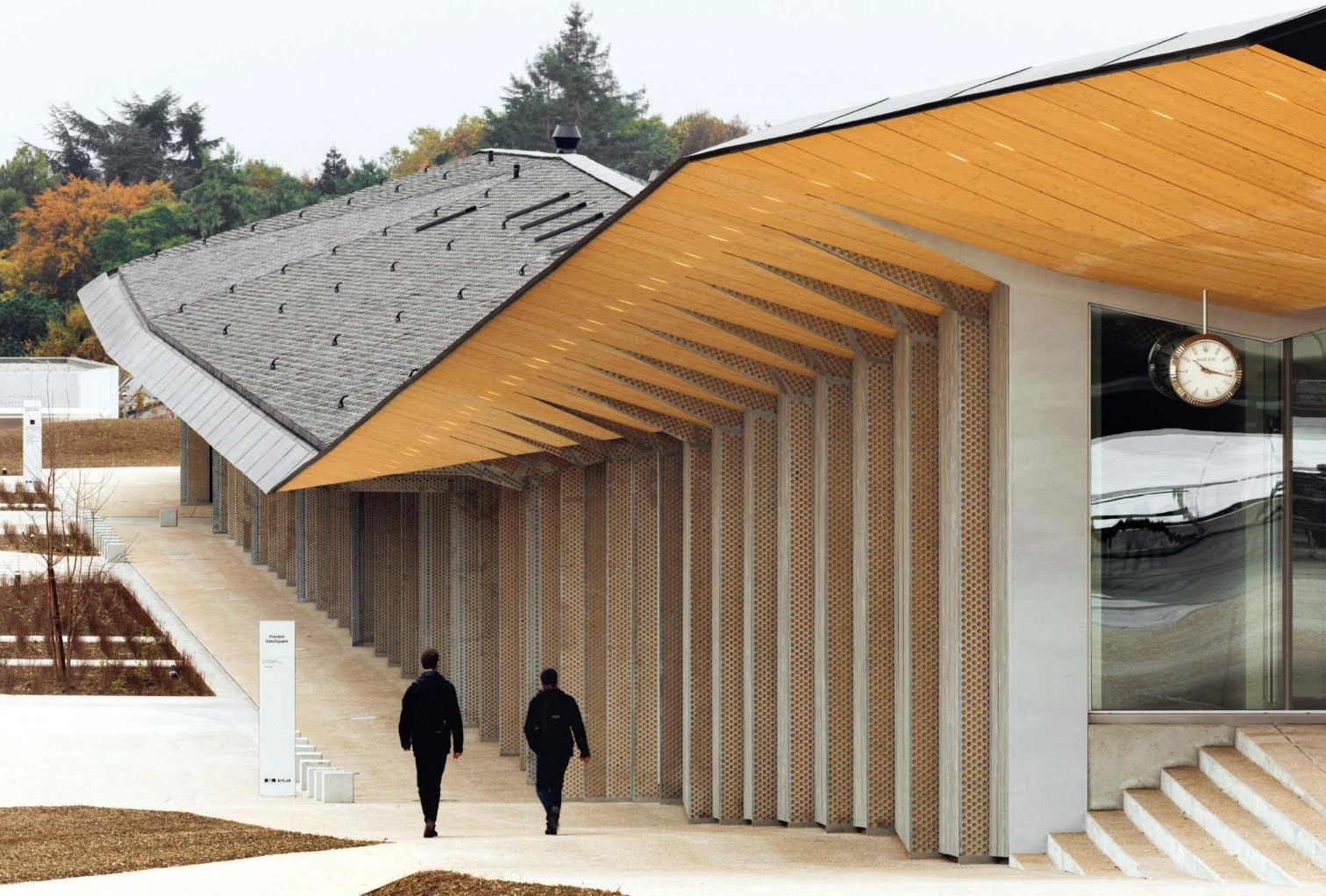 ‘Under One Roof’ ArtLab, Lausana