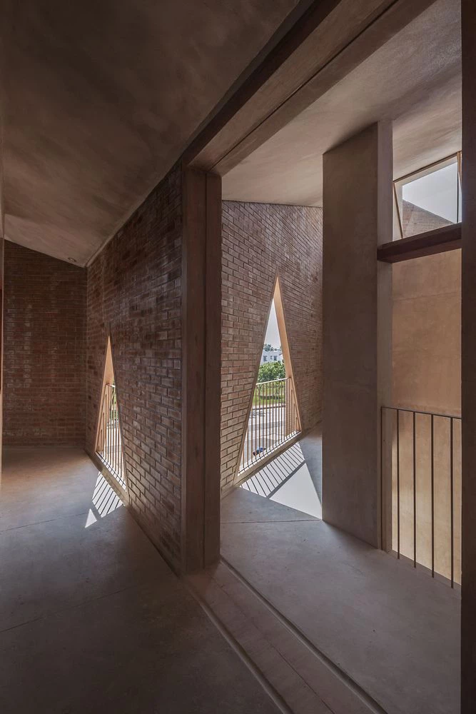 EPArquitectos + Macías Peredo, Colegio María Montessori en Mazatlán