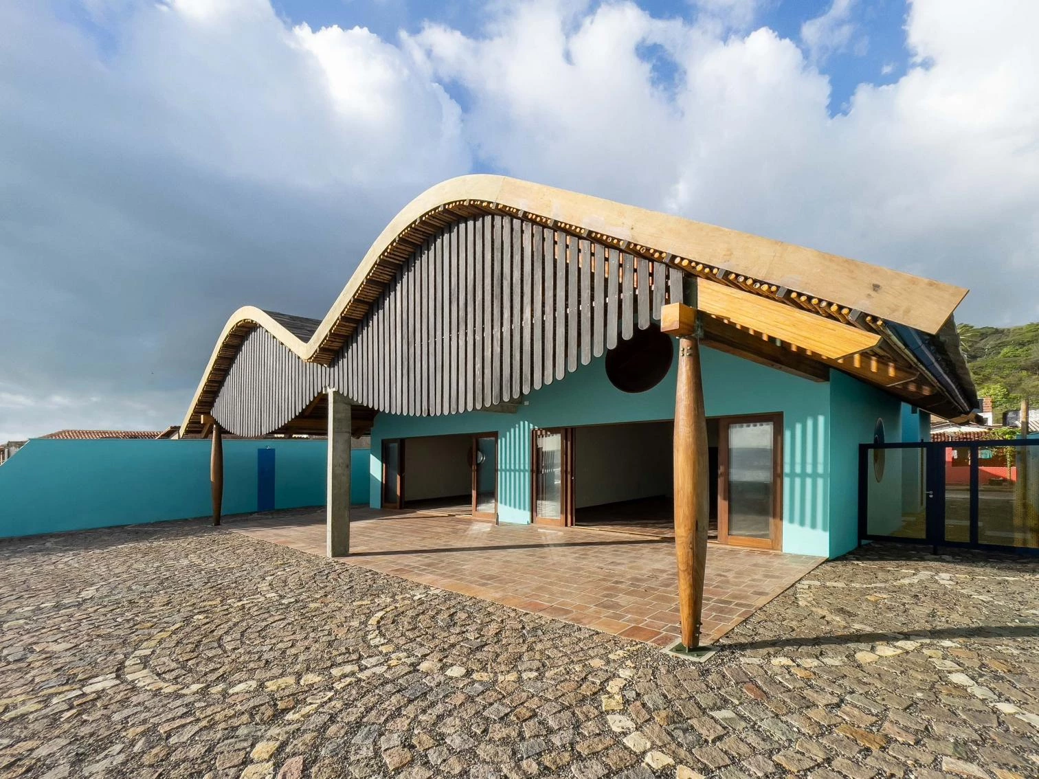 Gutter House en Sagi