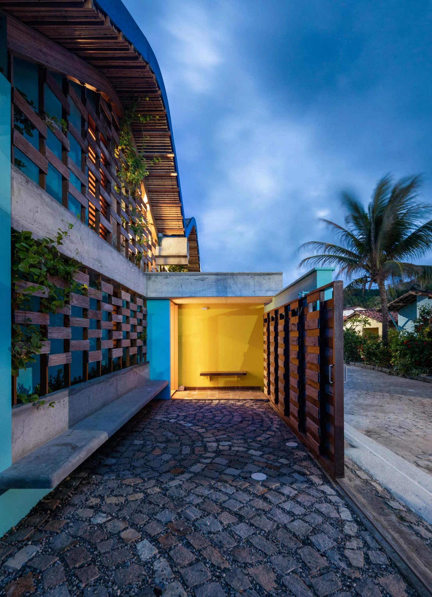 Gutter House en Sagi