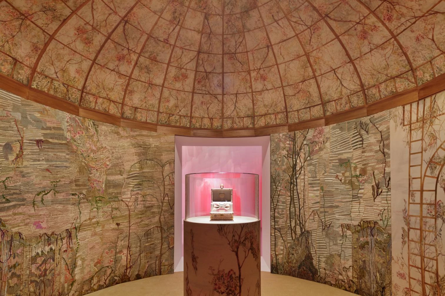 Miss Dior en el Museo Roppongi de Tokio