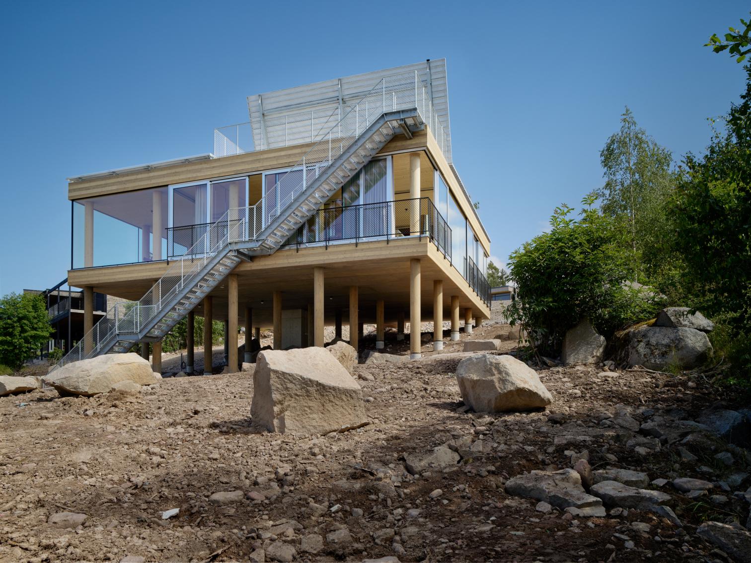 Casa 25 columnas en Plintsberg