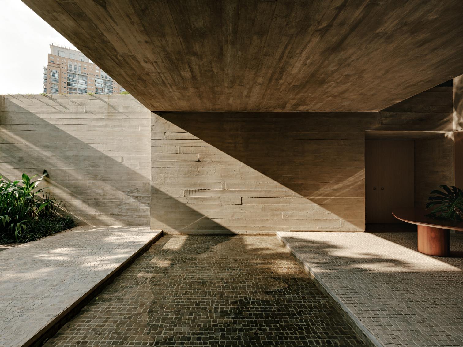Ibaté residential building in São Paulo