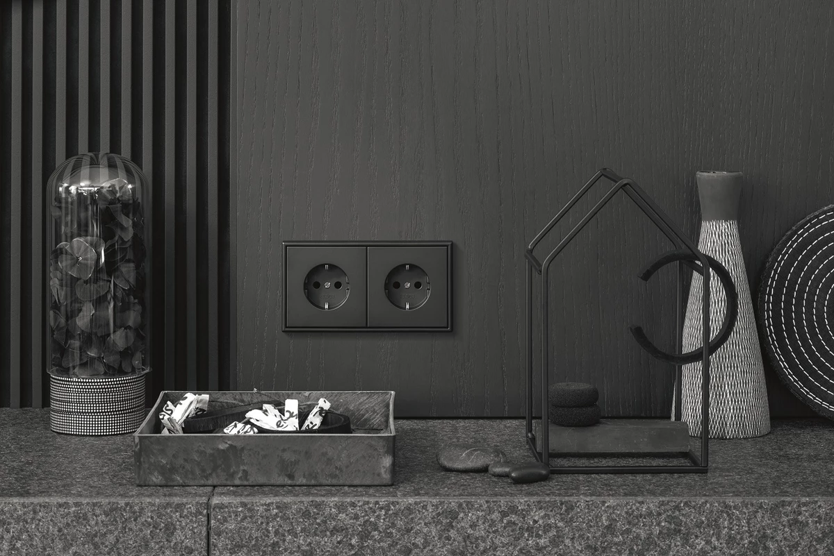 Nuevos acabados para los mecanismos eléctricos de Jung